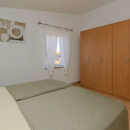 Tukara 2 By Interhome Apartmán Vir