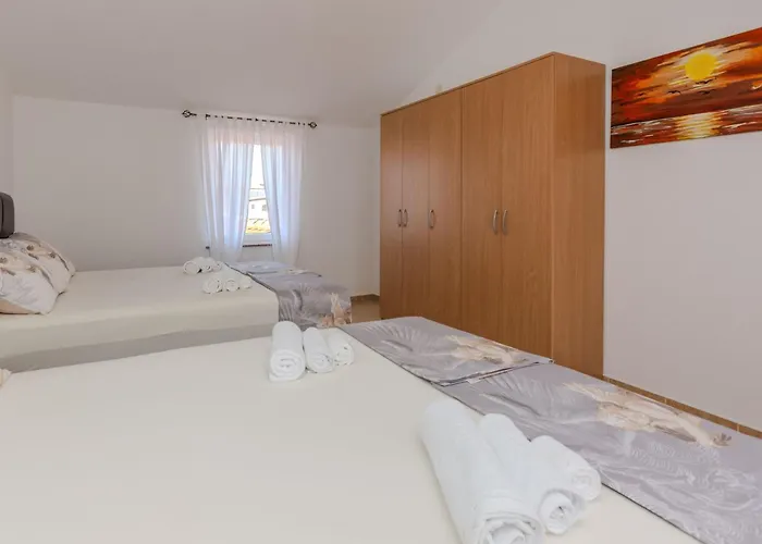 Tukara 2 By Interhome Vir