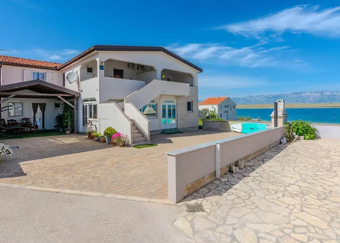 Tukara 2 By Interhome Apartman Vir